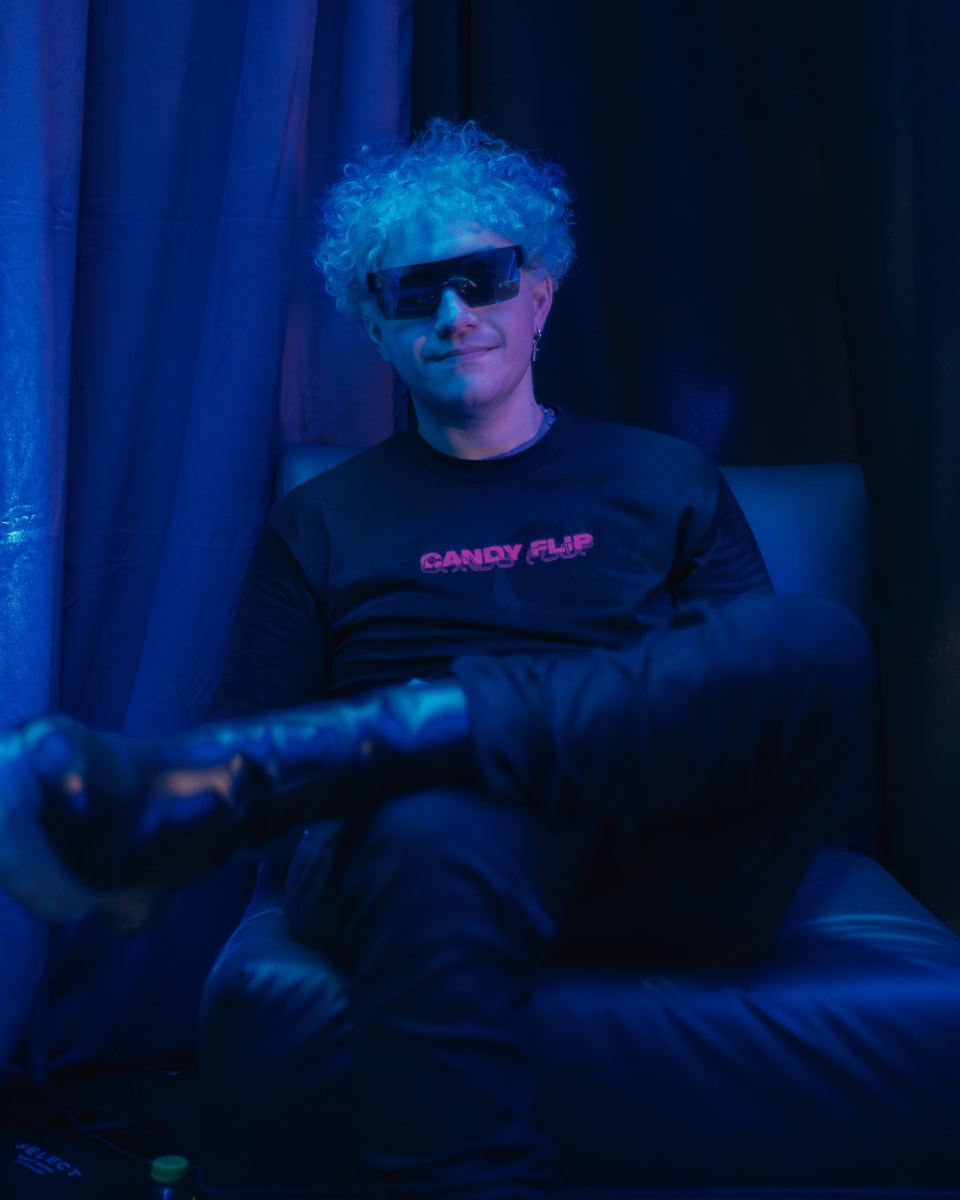 Sapientdream: A Sonic Journey of Self-Discovery and Reality Unveiled